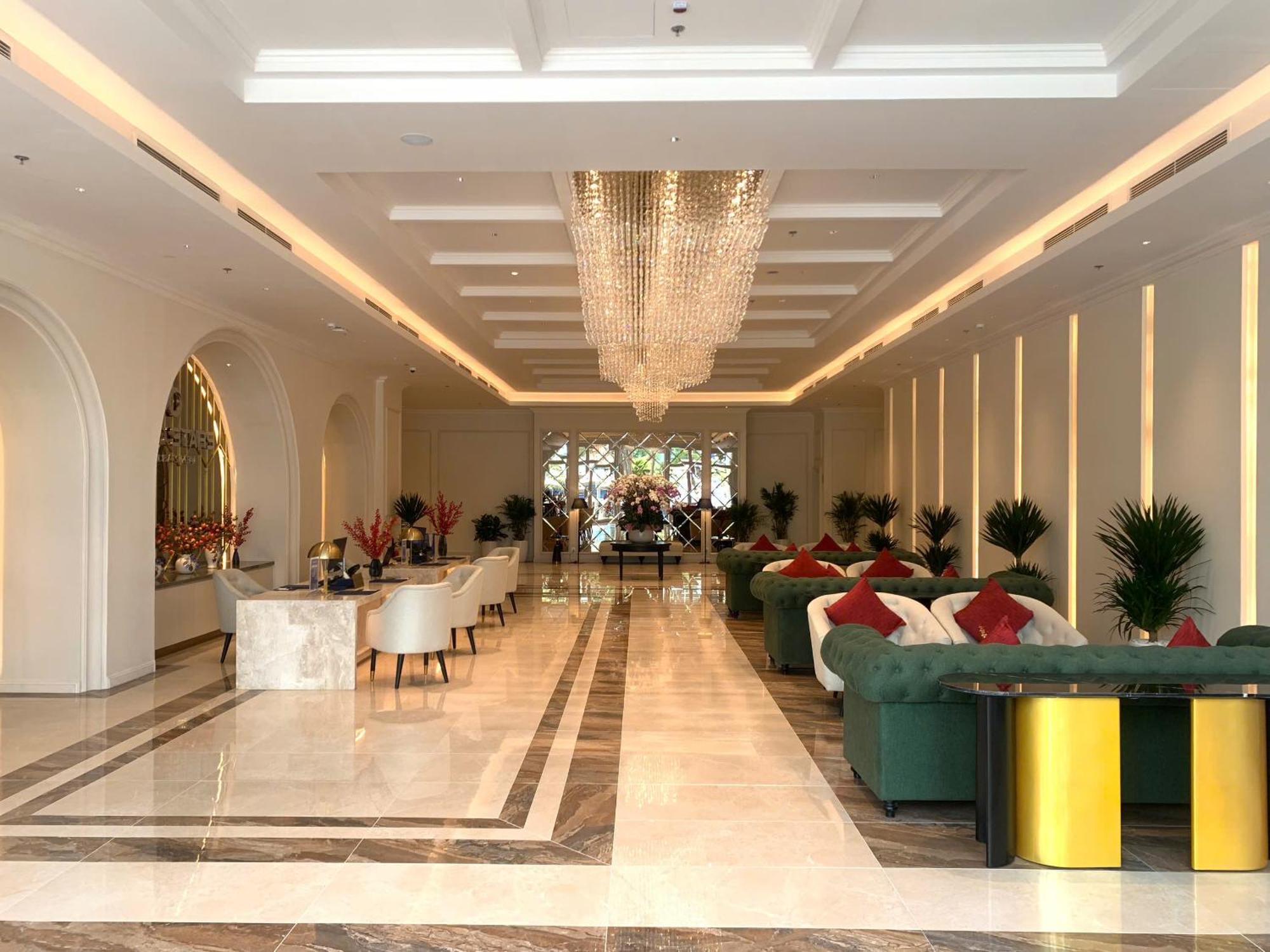 Cosmo Stars Hotel Bac Lieu المظهر الخارجي الصورة