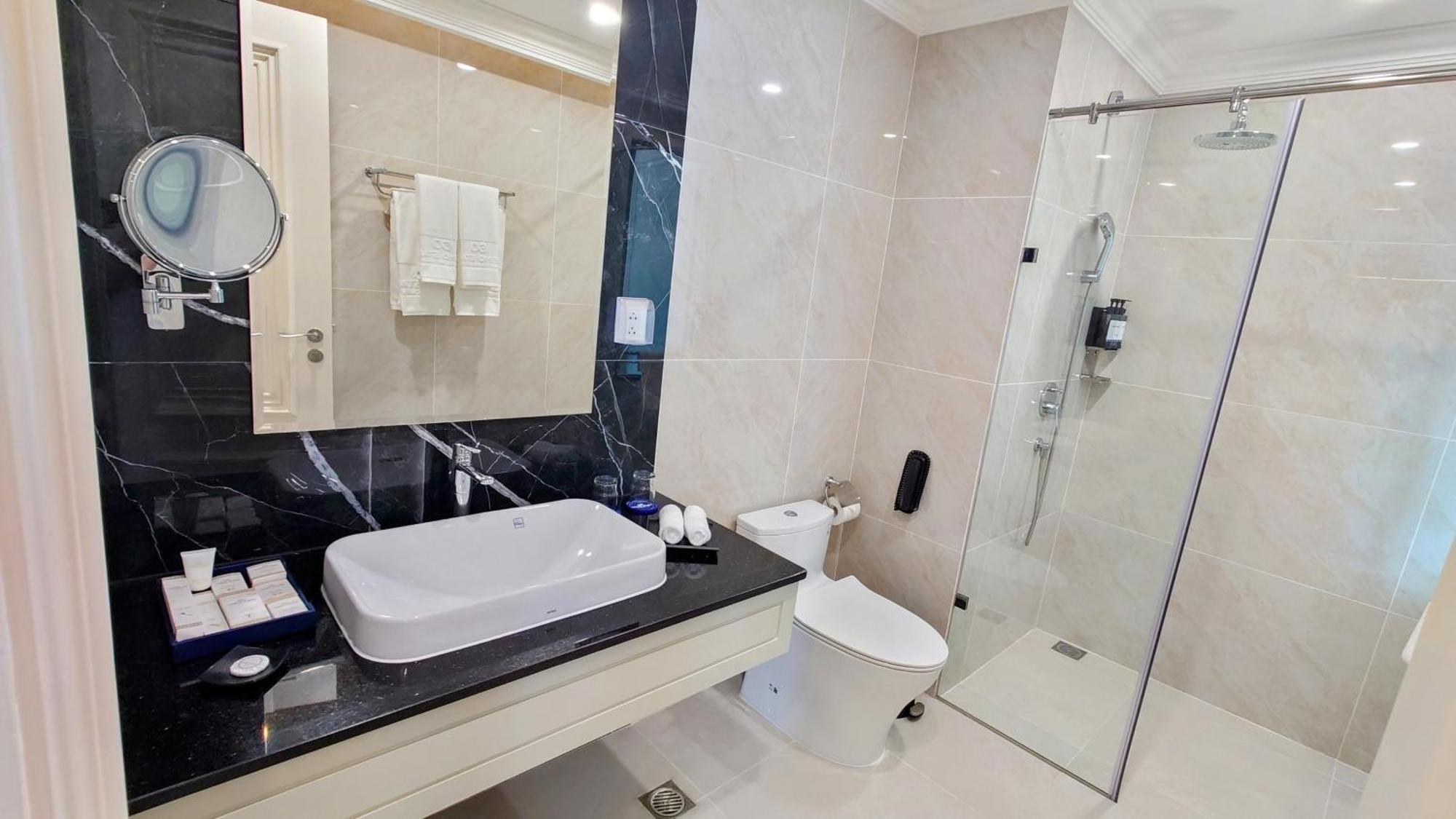 Cosmo Stars Hotel Bac Lieu المظهر الخارجي الصورة