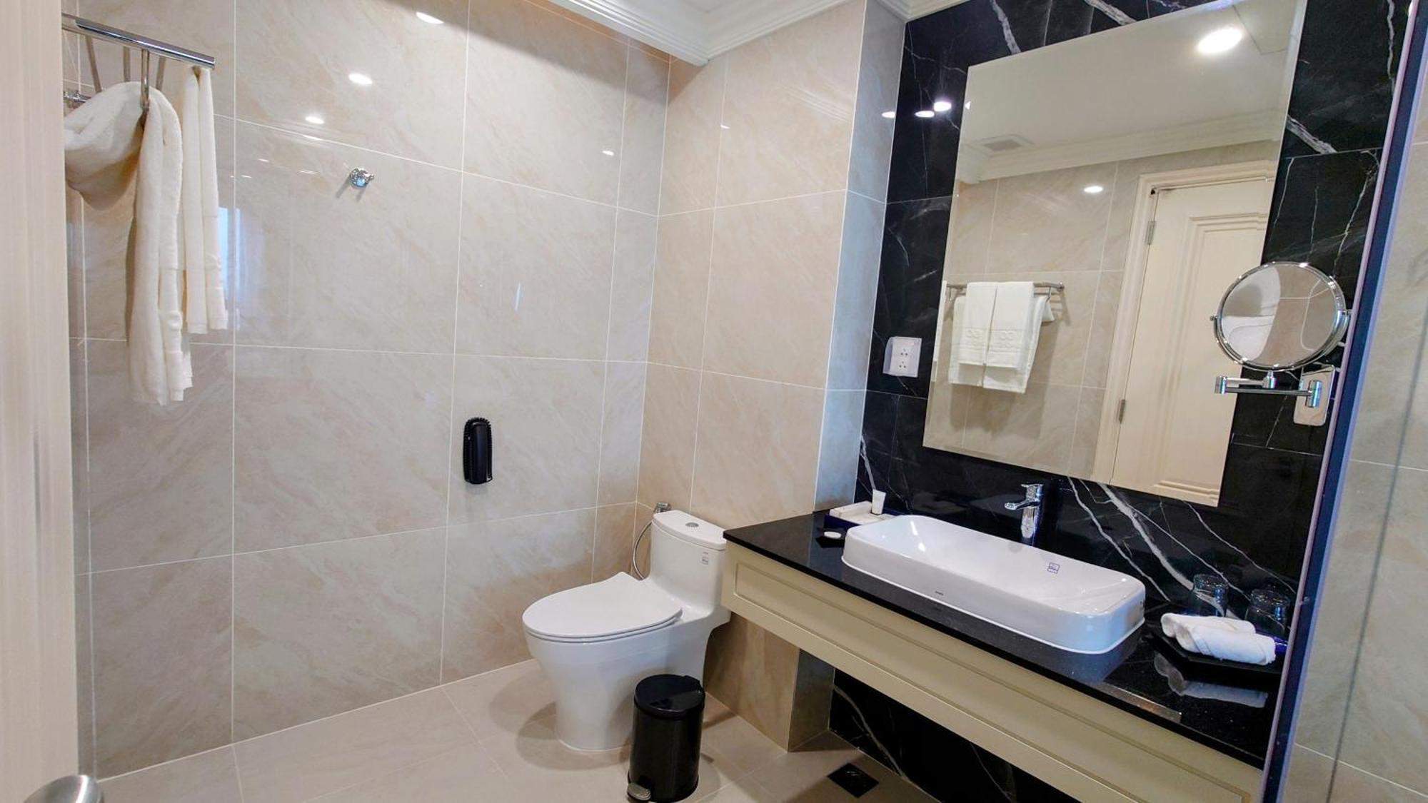 Cosmo Stars Hotel Bac Lieu المظهر الخارجي الصورة